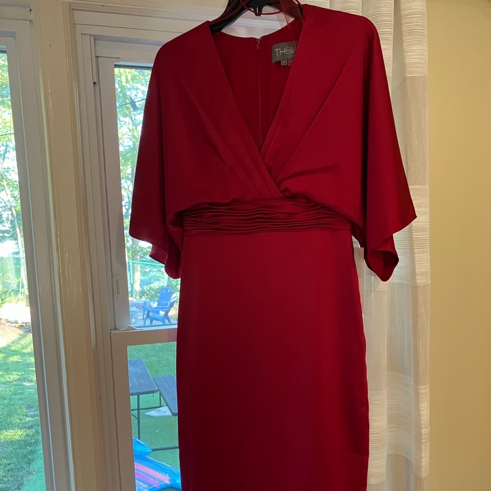 Theia Pink Sheath Dress with V-Neck and Dolman Sleeves